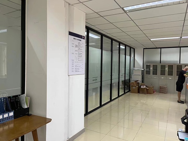整层铝型材单玻磨砂隔断